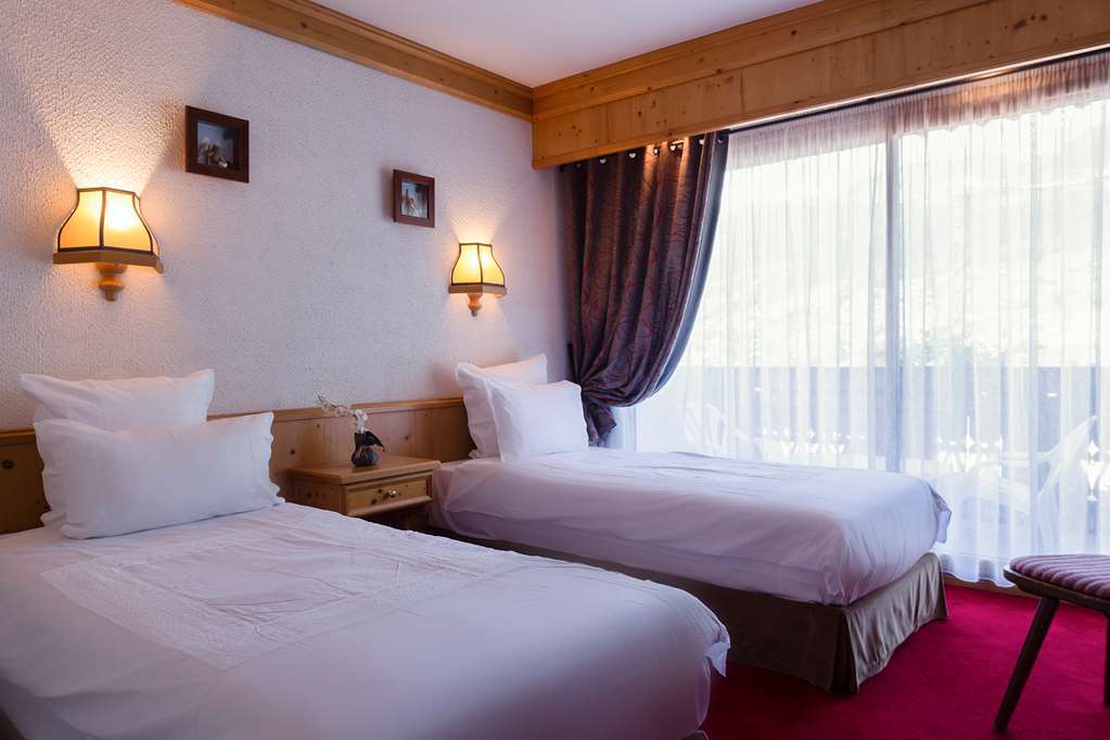 Ogmacchi Hotel Chatel Room photo